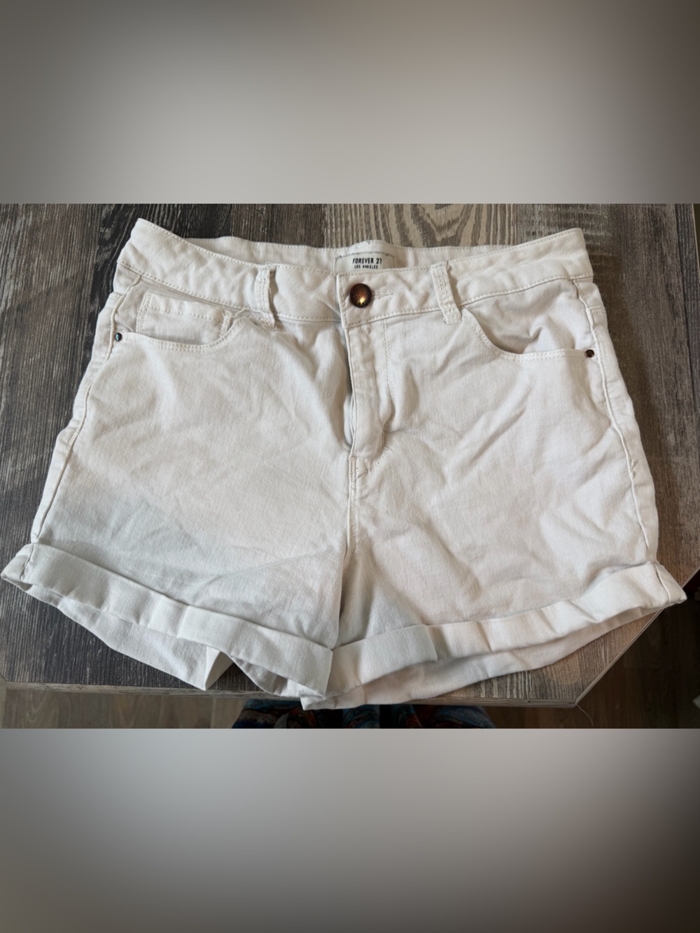 Forever 21 White Shorts Womens Size 27 Cuffed